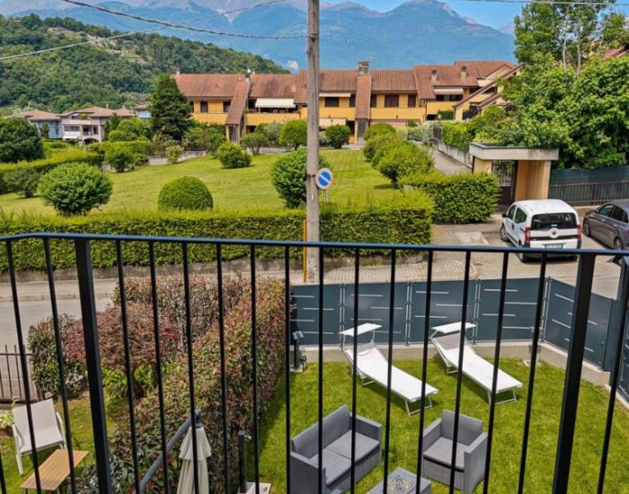 balcone vista giardino